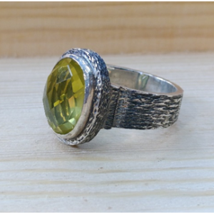 Silver-ring-with-Leomon-topaz-stone