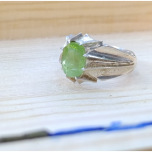 peridot-silver-ring